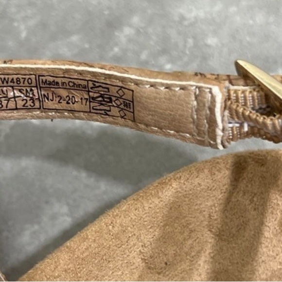 Vionic Cork & Gold Thong Sandals Shoes Size 6 - Picture 4 of 5